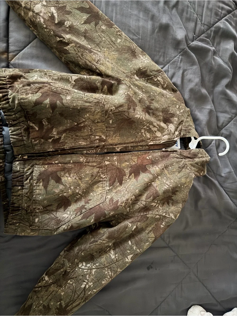 Old Navy Camo Leaf-Print Bomber Jacket - Brown, Olive